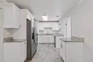 3601 6th Ave N, Saint Petersburg, FL 33713 - Photo 10