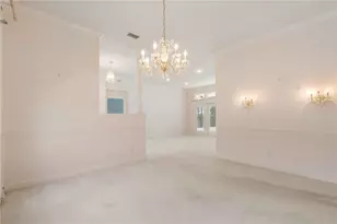2122 Platinum Dr, Sun City Center, FL 33573 - Photo 10