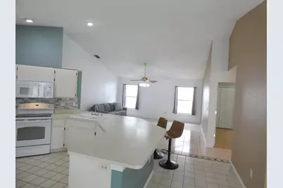 907 Brittany Park Boulevard, Tarpon Springs, FL 34689 - Photo 10