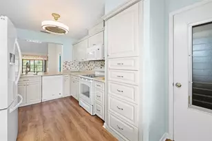 11613 Pear Tree Dr, New Port Richey, FL 34654 - Photo 18