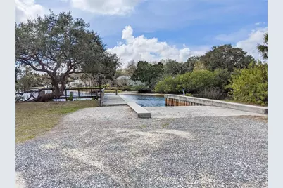 1805 Mountain Ash Way, New Port Richey, FL 34655 - Photo 4