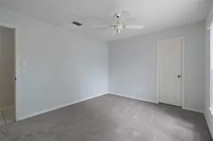 7401 Blackbird Ave, Weeki Wachee, FL 34613 - Photo 36