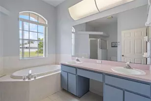 7401 Blackbird Ave, Weeki Wachee, FL 34613 - Photo 32