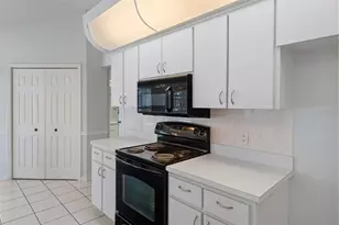 7401 Blackbird Ave, Weeki Wachee, FL 34613 - Photo 24