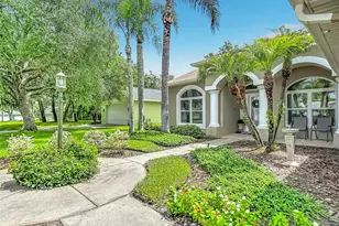 13540 Plantation Lake Cir, Hudson, FL 34669 - Photo 4