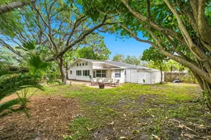419 Wayfarer Ct, Tarpon Springs, FL 34689 - Photo 22