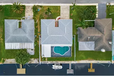 9911 Island Harbor Drive, Port Richey, FL 34668 - Photo 38