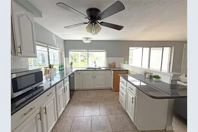 12407 Weatherstone Row, Hudson, FL 34667 - Photo 10
