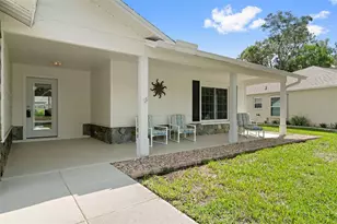 2224 Merion Ct, Spring Hill, FL 34606 - Photo 4