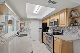 6214 Dewdrop Way, Temple Terrace, FL 33617 - Photo 24
