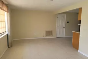 3243 Bayport Dr, Holiday, FL 34691 - Photo 4