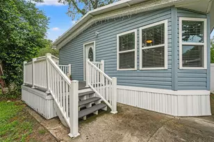 237 Monroe Ave, Brooksville, FL 34604 - Photo 2
