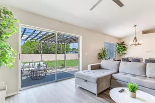 1126 Vinetree Dr, Brandon, FL 33510 - Photo 8