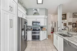 11404 Turtle Dove Pl, New Port Richey, FL 34654 - Photo 14