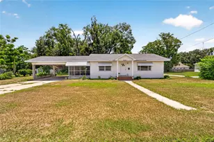 13725 10th St, Dade City, FL 33525 - Photo 1