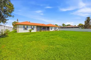 2004 Leisure Dr, Winter Haven, FL 33881 - Photo 36