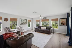 8477 Beachwood Ct, Spring Hill, FL 34606 - Photo 2