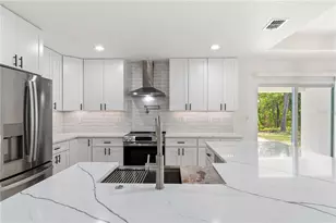 13025 Kildeer Rd, Weeki Wachee, FL 34614 - Photo 12