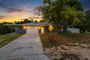 6480 Indian Rock Ct, Spring Hill, FL 34606 - Photo 6