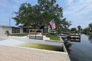 13400 Carol Dr, Hudson, FL 34667 - Photo 4