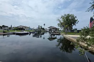 13400 Carol Dr, Hudson, FL 34667 - Photo 10