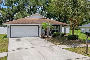 15373 Callista Ln, Dade City, FL 33523 - Photo 4