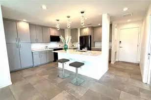 243 Mariner Dr, Tarpon Springs, FL 34689 - Photo 10