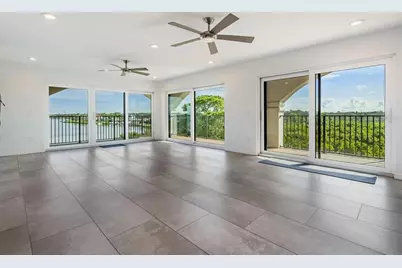243 Mariner Drive #243, Tarpon Springs, FL 34689 - Photo 4