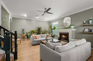 27015 Firebush Dr, Wesley Chapel, FL 33544 - Photo 8