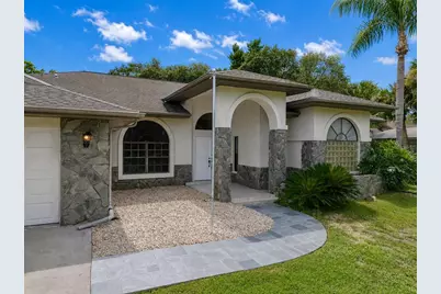 18608 Autumn Lake Boulevard, Hudson, FL 34667 - Photo 2