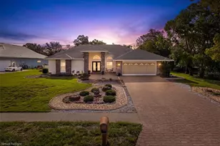 18822 Majestic Oak Ct, Hudson, FL 34667 - Photo 2