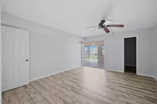 4678 Marine Pkwy, New Port Richey, FL 34652 - Photo 16