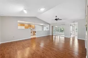 7522 Heather Walk Dr, Weeki Wachee, FL 34613 - Photo 10