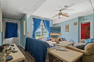 8512 Hamster Dr, Zephyrhills, FL 33540 - Photo 14