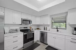 6310 Gainsboro Ave, Spring Hill, FL 34609 - Photo 14