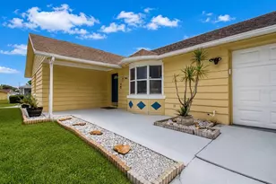 3652 Westchester Dr, Holiday, FL 34691 - Photo 2