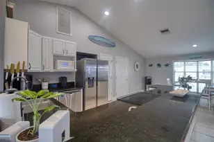 3652 Westchester Dr, Holiday, FL 34691 - Photo 6