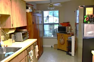 2243 Wyndam Dr, Spring Hill, FL 34606 - Photo 10