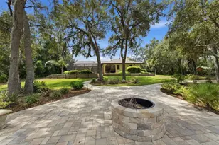 10307 Waters Edge Ct, Weeki Wachee, FL 34613 - Photo 40