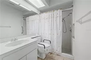 6591 Brambleleaf Dr, Spring Hill, FL 34606 - Photo 24