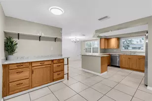9203 Greenbriar Ln, Port Richey, FL 34668 - Photo 12
