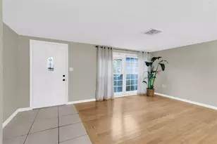 9203 Greenbriar Ln, Port Richey, FL 34668 - Photo 6