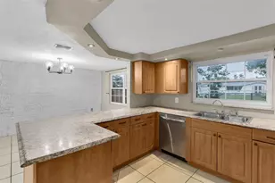 9203 Greenbriar Ln, Port Richey, FL 34668 - Photo 14