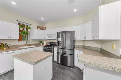 3237 Town Avenue, New Port Richey, FL 34655 - Photo 12