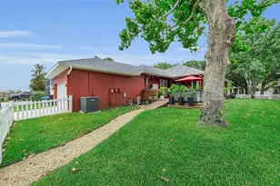 3237 Town Ave, New Port Richey, FL 34655 - Photo 4
