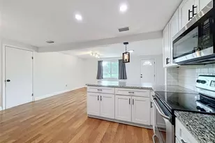 6845 Medlar Dr, New Port Richey, FL 34653 - Photo 10