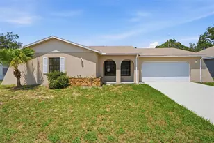 18813 Green Park Rd, Hudson, FL 34667 - Photo 4