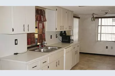 6001 Waycross Drive, Spring Hill, FL 34606 - Photo 4