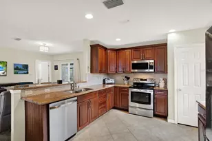 22537 Newfield Ct, Land O Lakes, FL 34639 - Photo 12