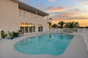 6121 Bayside Dr, New Port Richey, FL 34652 - Photo 12